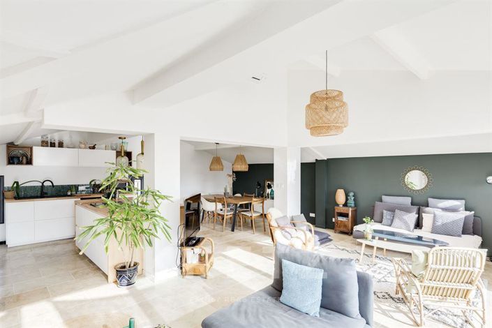 Image No.15-4 Bed House for sale