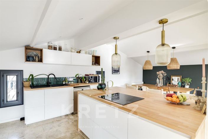 Image No.20-4 Bed House for sale