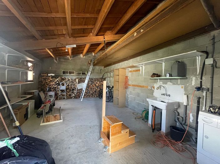 Image No.11-4 Bed House for sale