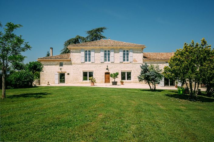 Image No.1-4 Bed House for sale