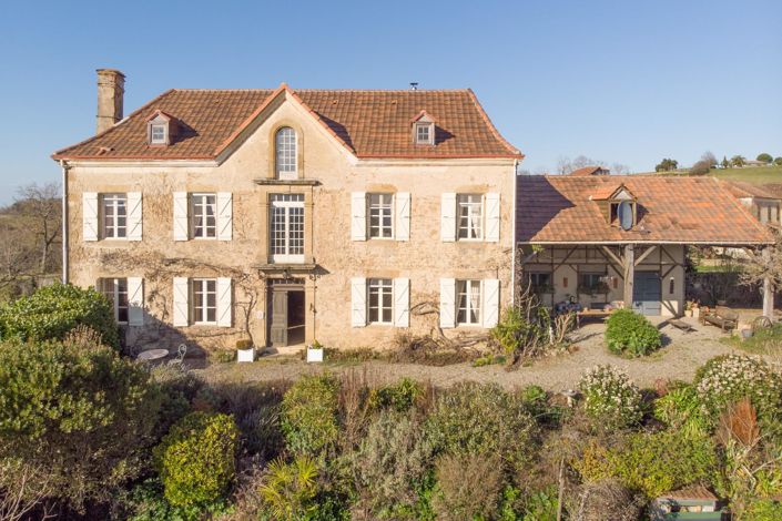 Image No.1-4 Bed House for sale