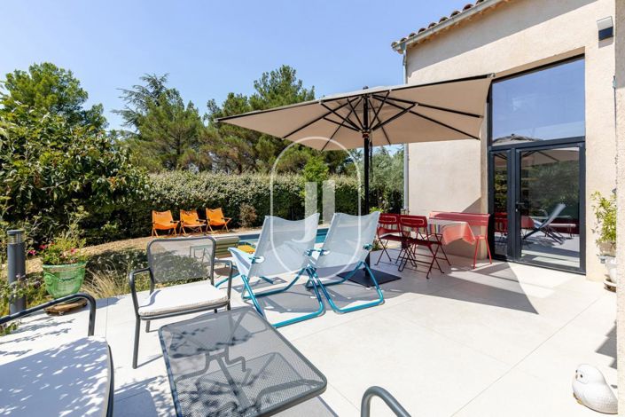 Image No.15-3 Bed House for sale