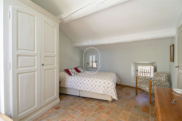 Image No.9-3 Bed House for sale