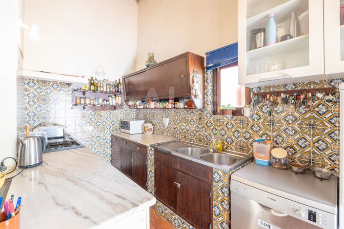 Image No.22-3 Bed House for sale