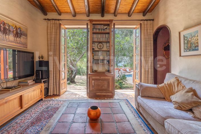 Image No.9-3 Bed House for sale