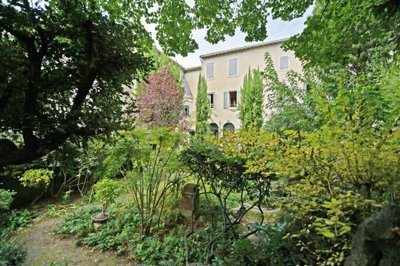 1 - L'Isle-sur-la-Sorgue, House