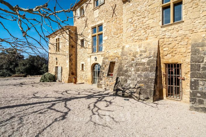 Image No.7-10 Bed House for sale