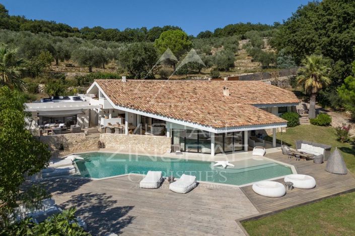 Image No.1-4 Bed House for sale