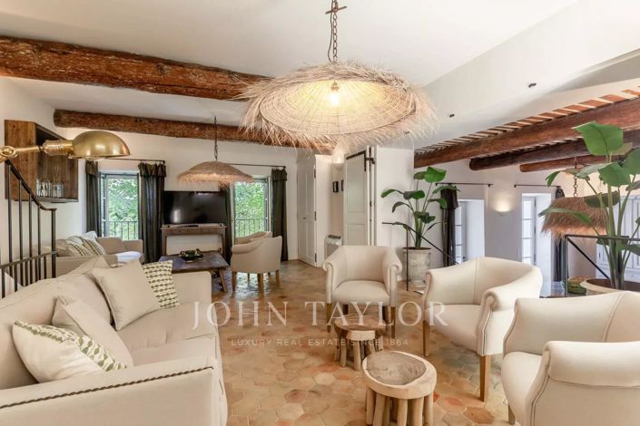 Image No.4-6 Bed House for sale