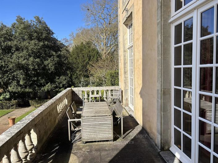 Image No.7-11 Bed House for sale