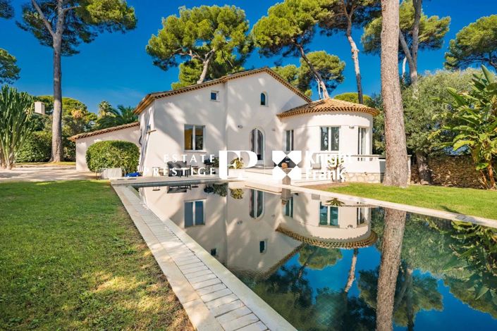 Image No.1-6 Bed House for sale