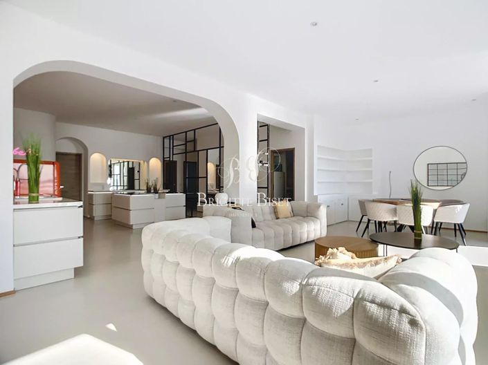 Image No.3-3 Bed Apartment for sale