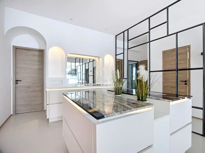 Image No.6-3 Bed Apartment for sale