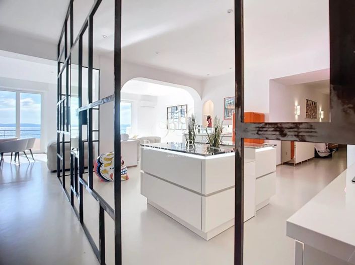 Image No.7-3 Bed Apartment for sale