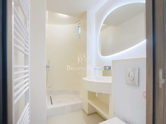 Image No.8-3 Bed Apartment for sale