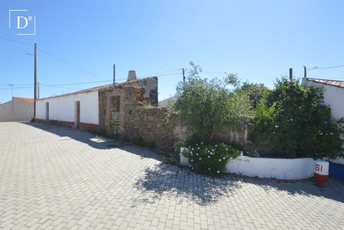 M&#233;rtola, House