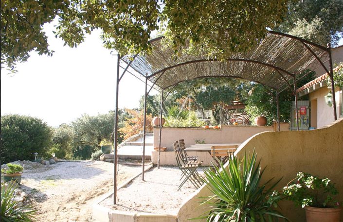 Image No.9-7 Bed House for sale