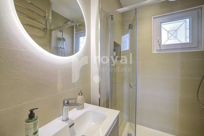 Image No.14-3 Bed House for sale