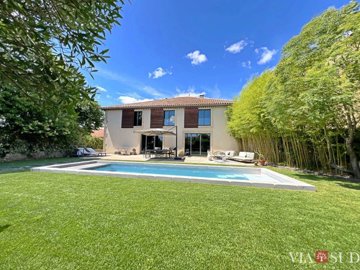 5 Bed Property for sale