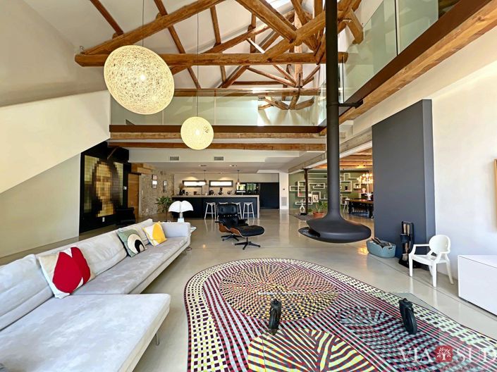 Image No.6-5 Bed Property for sale