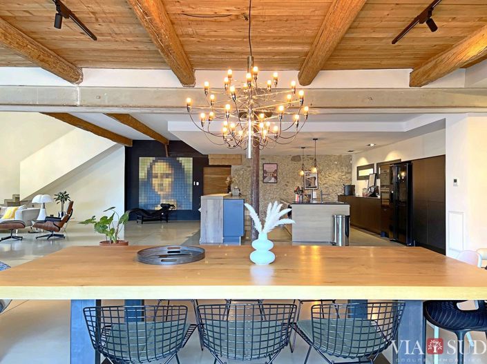 Image No.8-5 Bed Property for sale