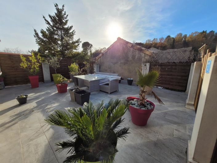 Image No.1-3 Bed House for sale