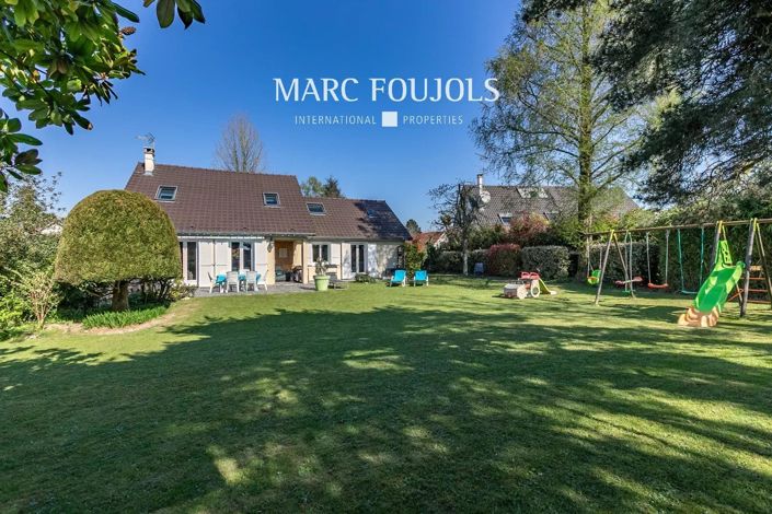 Image No.1-4 Bed House for sale