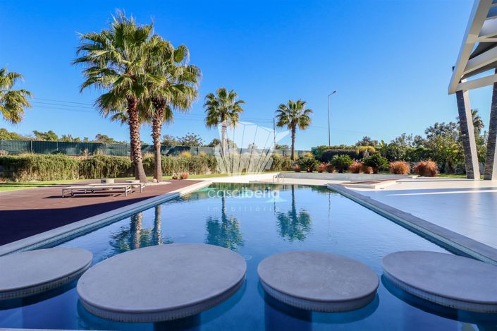 Image No.11-3 Bed House for sale