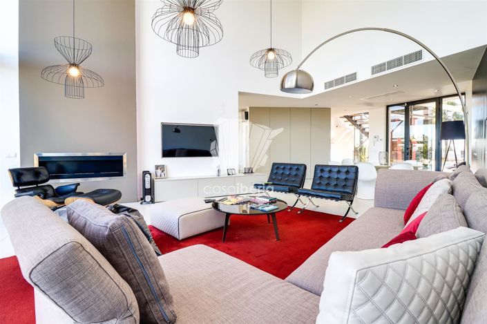 Image No.19-3 Bed House for sale