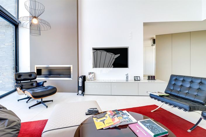 Image No.21-3 Bed House for sale