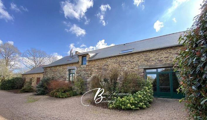 Image No.2-11 Bed House for sale