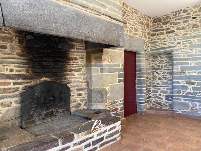 Image No.5-11 Bed House for sale