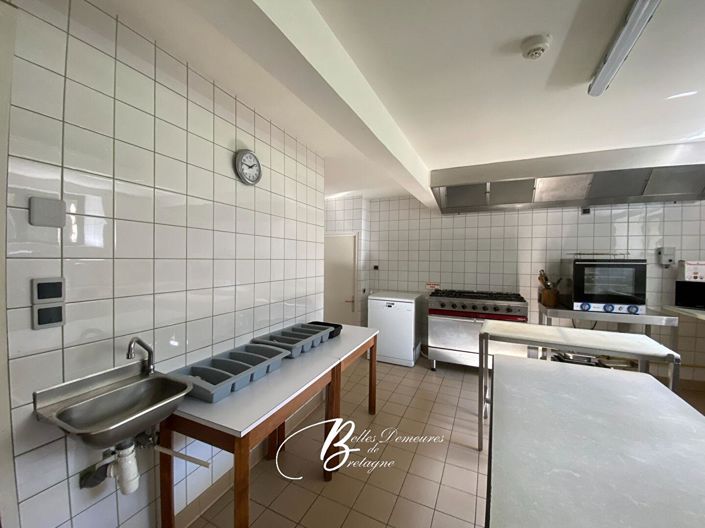 Image No.8-11 Bed House for sale