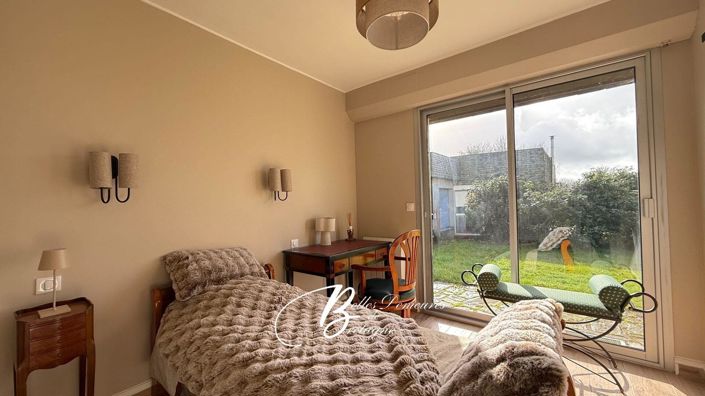 Image No.17-7 Bed House for sale