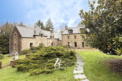 9 Bed House for sale