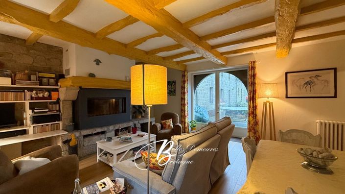 Image No.8-9 Bed House for sale