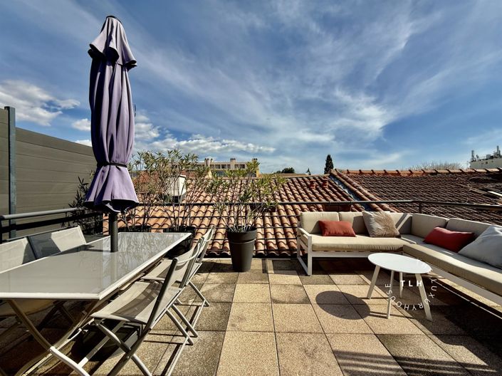Image No.1-3 Bed House for sale
