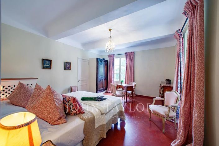 Image No.15-Maison de 16 chambres à vendre à Saignon