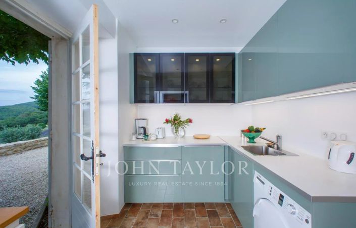 Image No.20-Maison de 16 chambres à vendre à Saignon