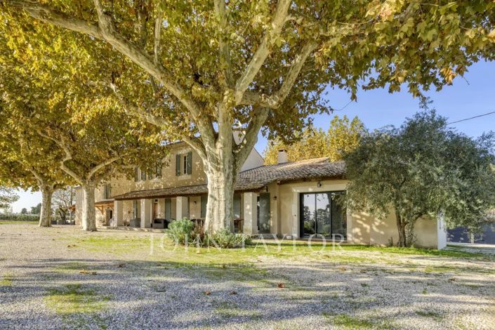 Image No.1-7 Bed House for sale