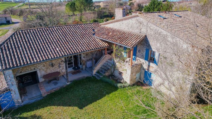 Image No.1-5 Bed House for sale