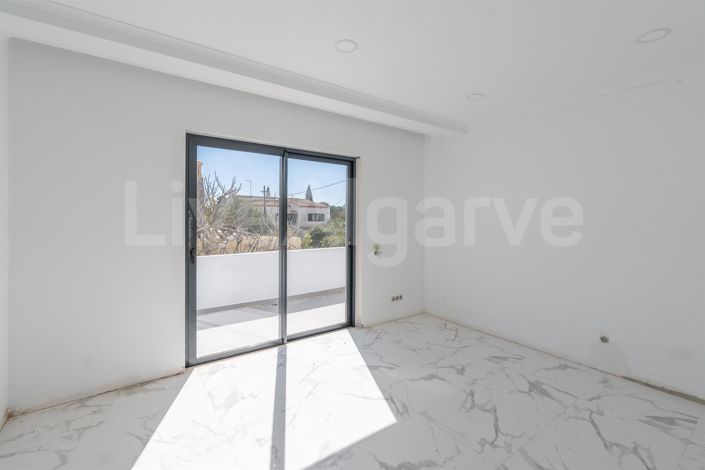 Image No.19-Maison de 4 chambres à vendre à Lagos