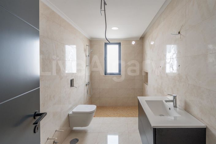 Image No.24-Maison de 4 chambres à vendre à Lagos