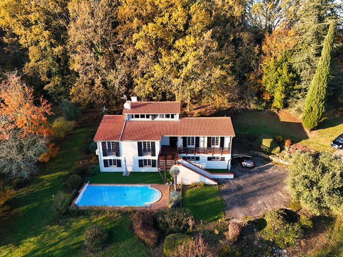 Image No.1-Propriété de 5 chambres à vendre à Agen