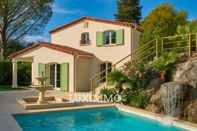 5 Bed House for sale