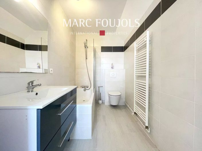 Image No.11-2 Bed House for sale