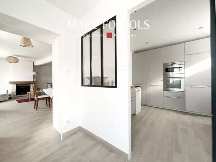 Image No.4-2 Bed House for sale