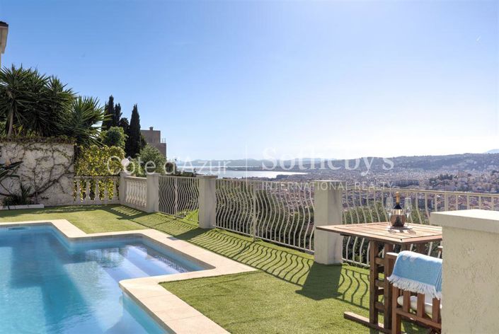 Image No.1-4 Bed House for sale