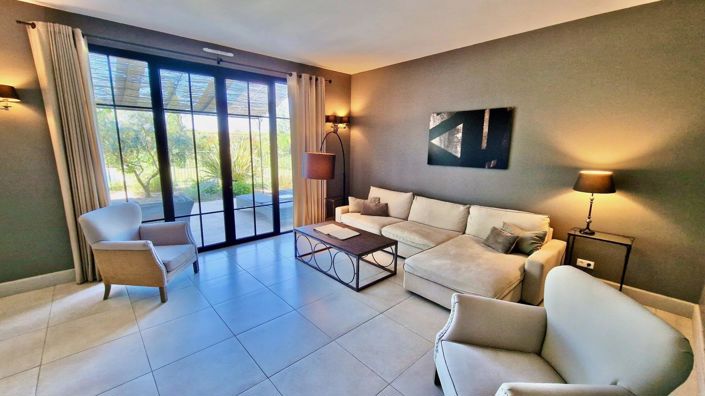 Image No.6-3 Bed House for sale