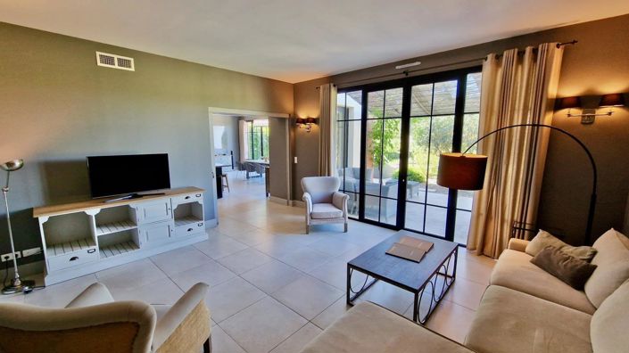 Image No.8-3 Bed House for sale